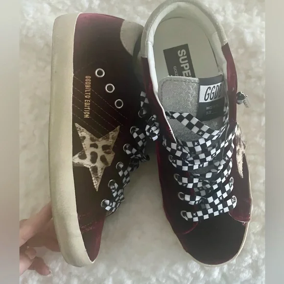 Ltd Edition Golden Goose Superstars - Picture 2 of 14